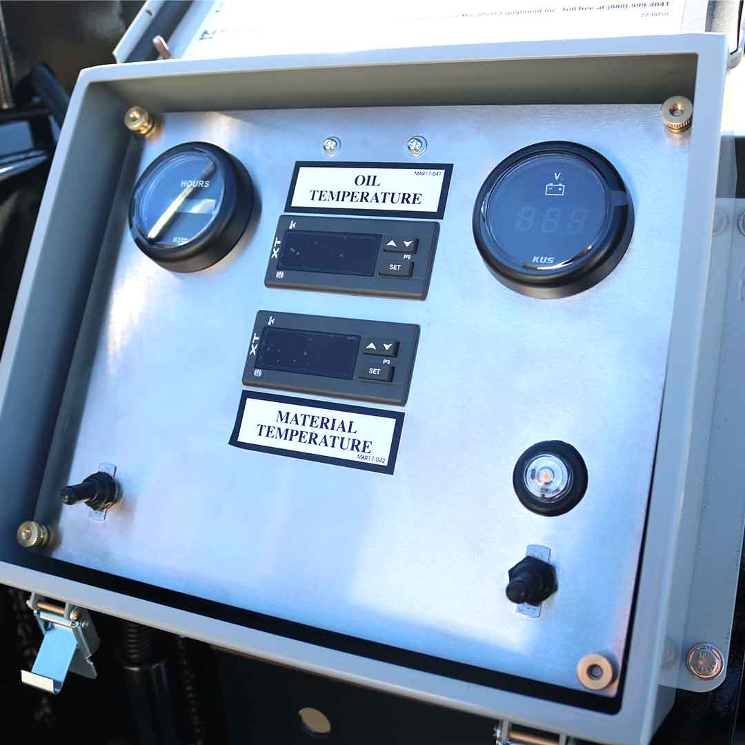 Automatic temperature control system with dual digital thermostat control.
